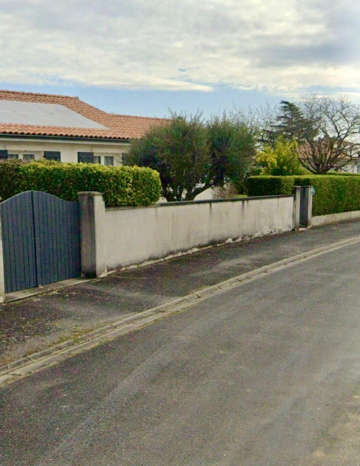 Mur de clôture et portillon, Saint-Maurice-des-Lions
