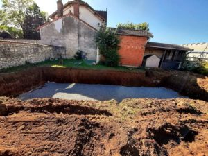 Étape 2 : terrassement de la piscine coque